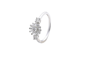 Flower Diamond Ring | 0.31 carats, 2.2g