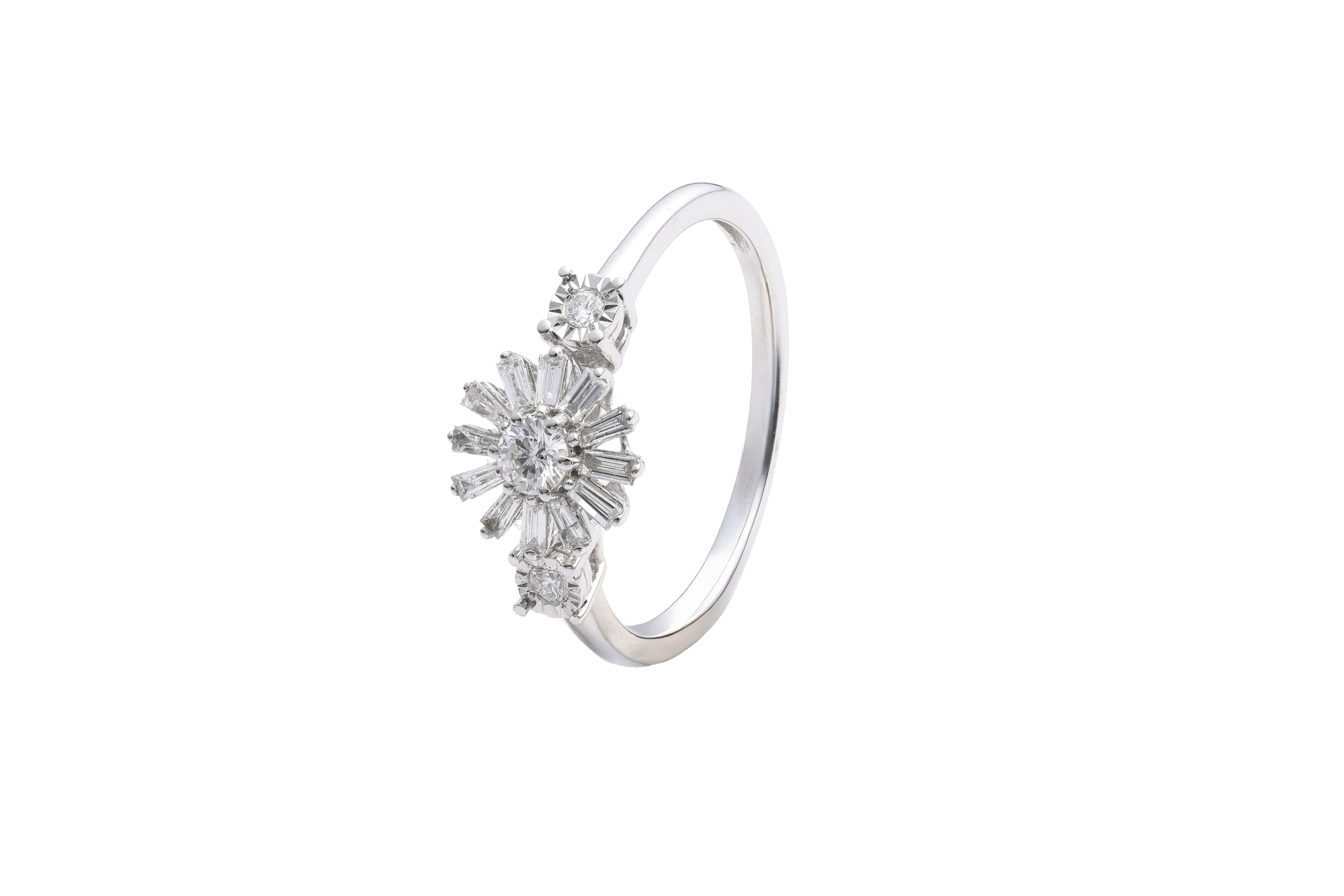 Flower Diamond Ring | 0.31 carats, 2.2g