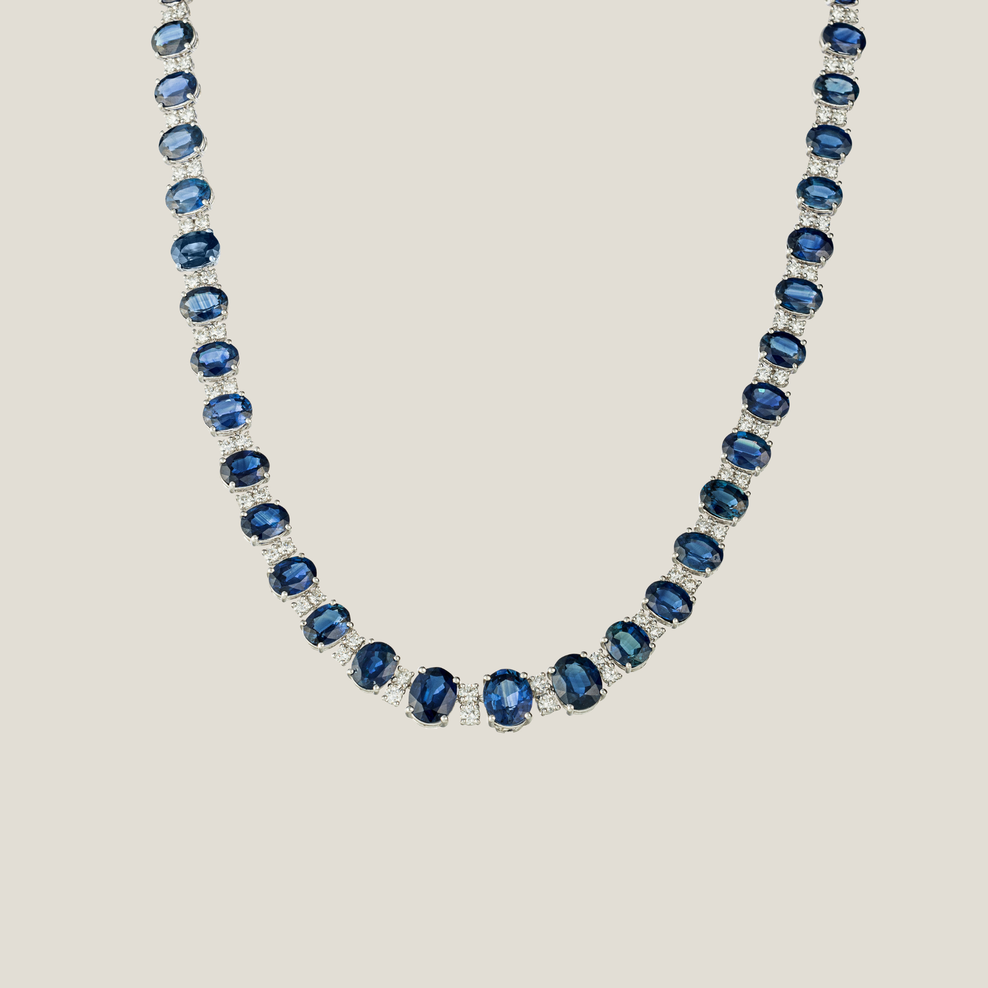 Saphire Diamond Necklace |  Diamond 5.71 Carats, Saphire 69.19 Carats, 42.64g