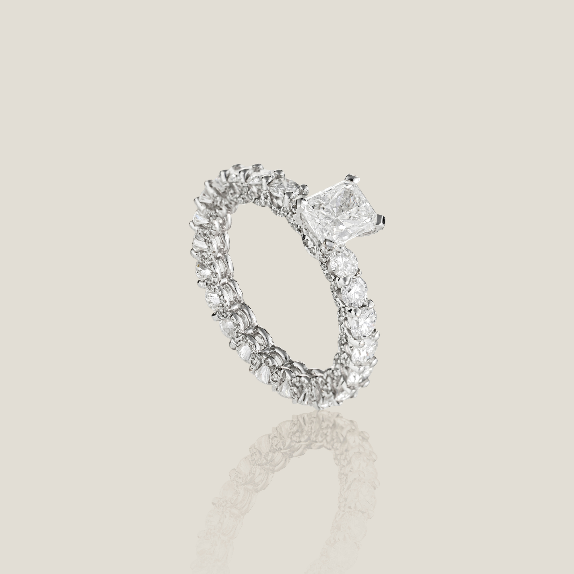 Rectangular Diamond Solitaire |White Diamond 1.01 Carats, White Diamond 0.35 Carats, Diamond 2.2 Carats, 3.16g