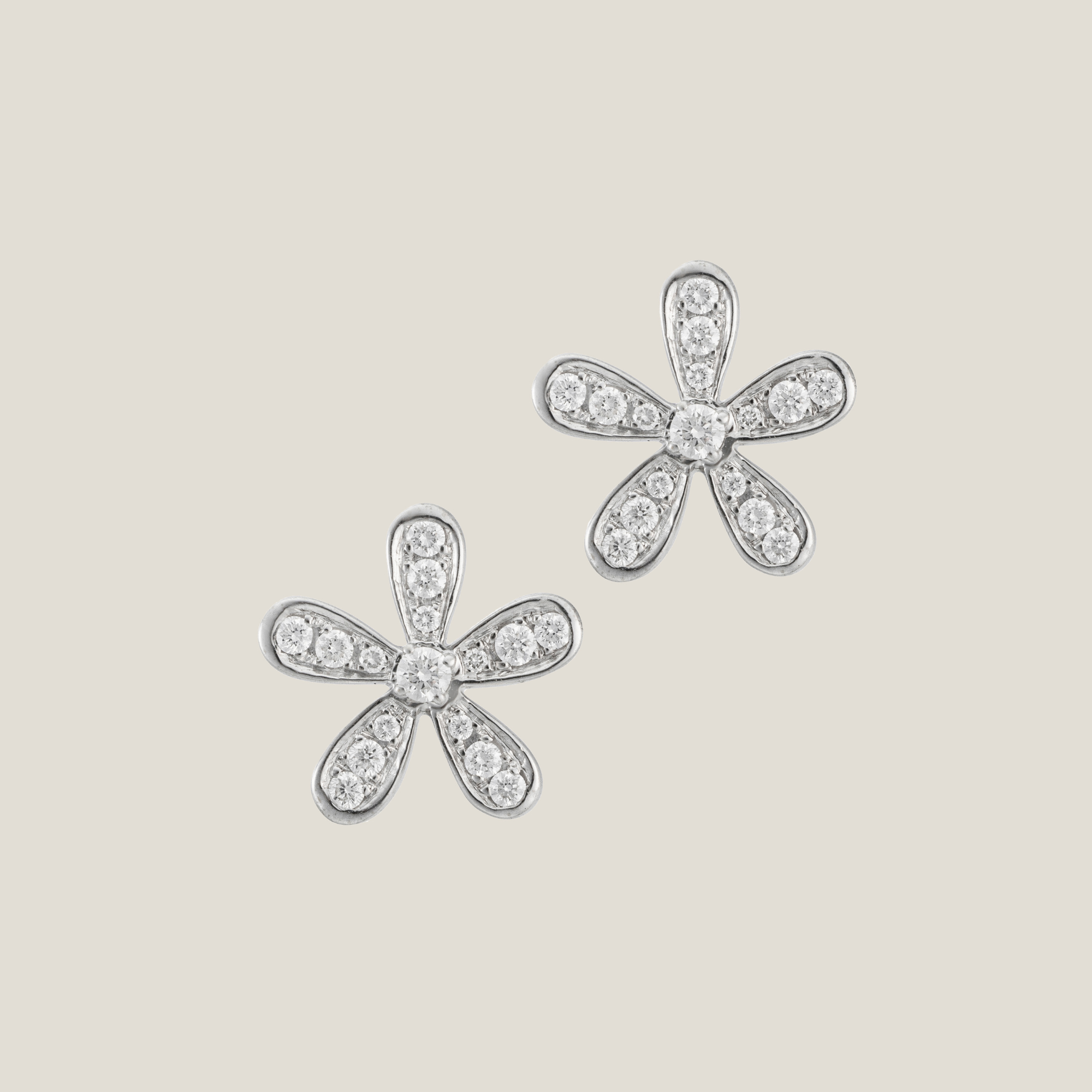Flower Diamond Earrings | White Diamond 0.11 Carats, White Diamond 0.85 Carats, 3.39g