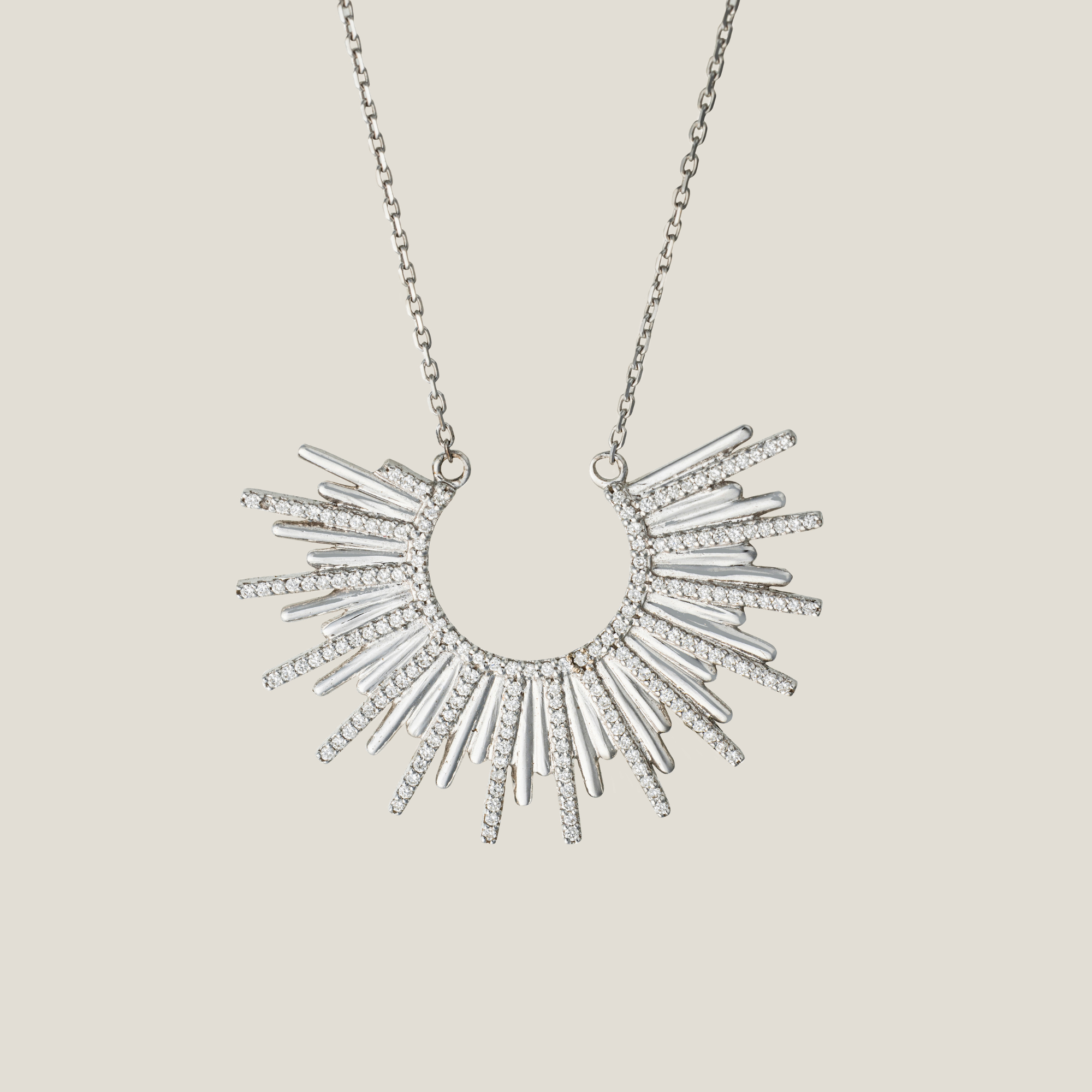Sun Diamond Pendant | White Diamond 0.43 Carats, 6.6g