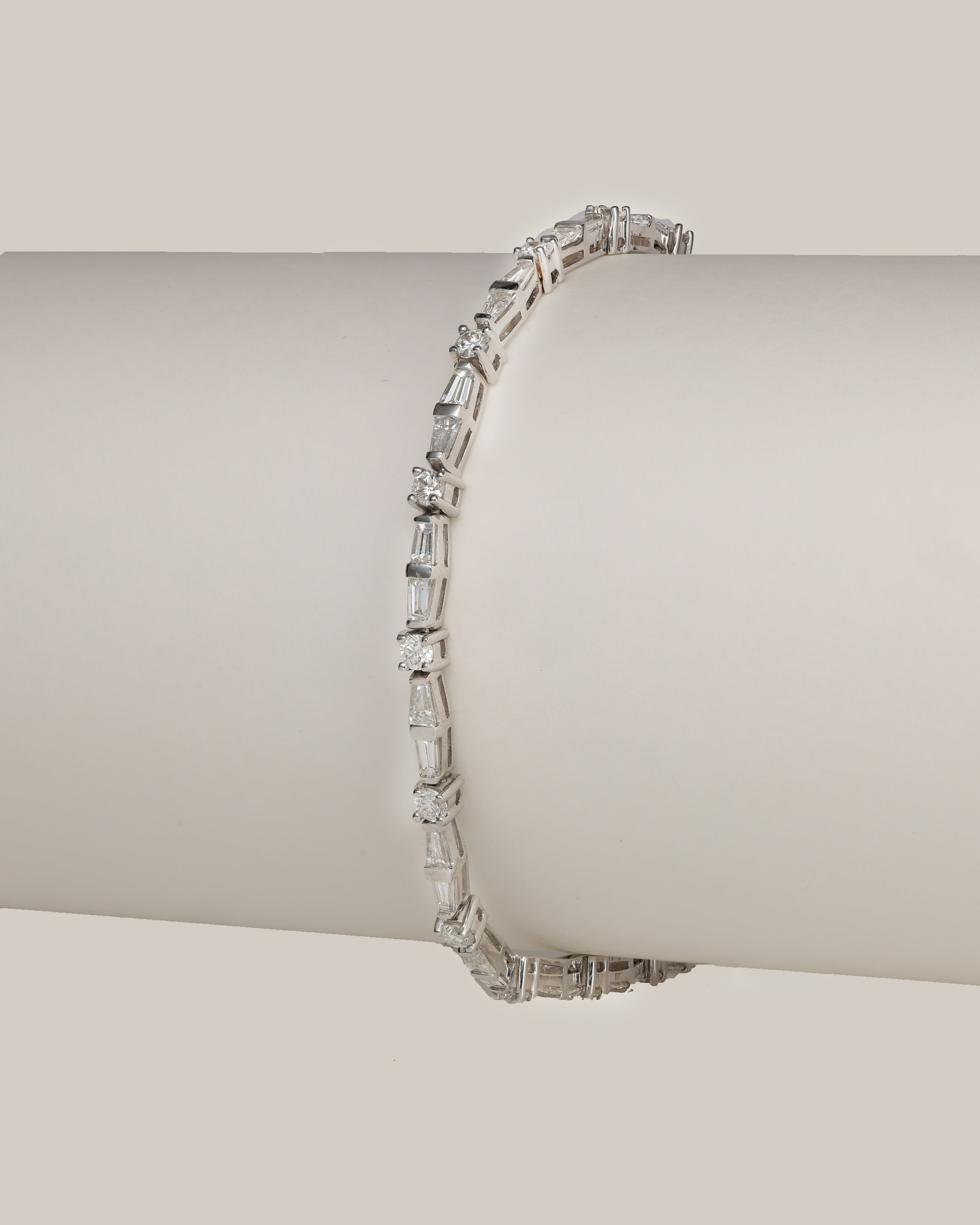 White Gold White Diamond Sapphire Bracelet | 1.0 carats, 10.46g
