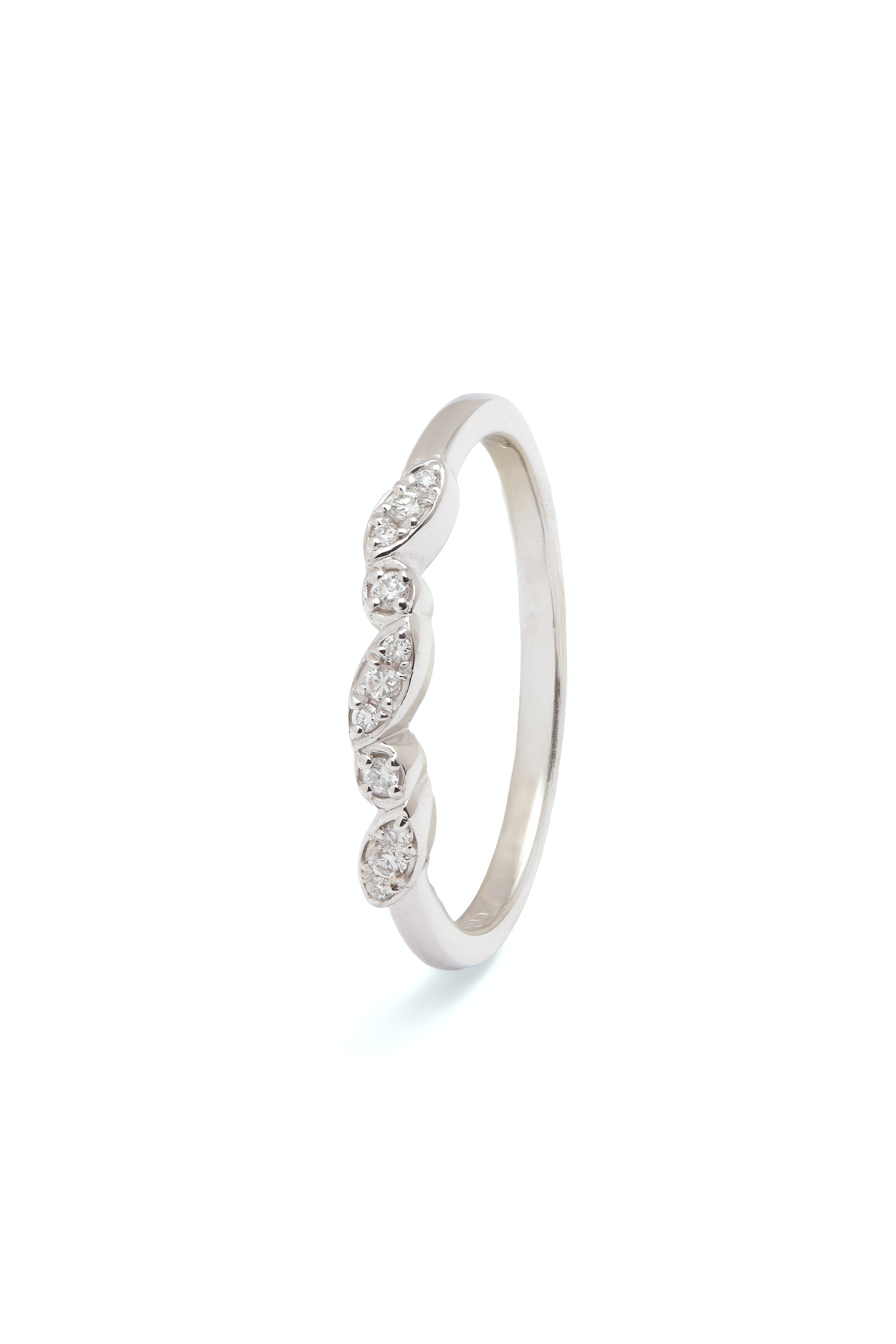 White Diamond Ring | 0.07 carats, 2g