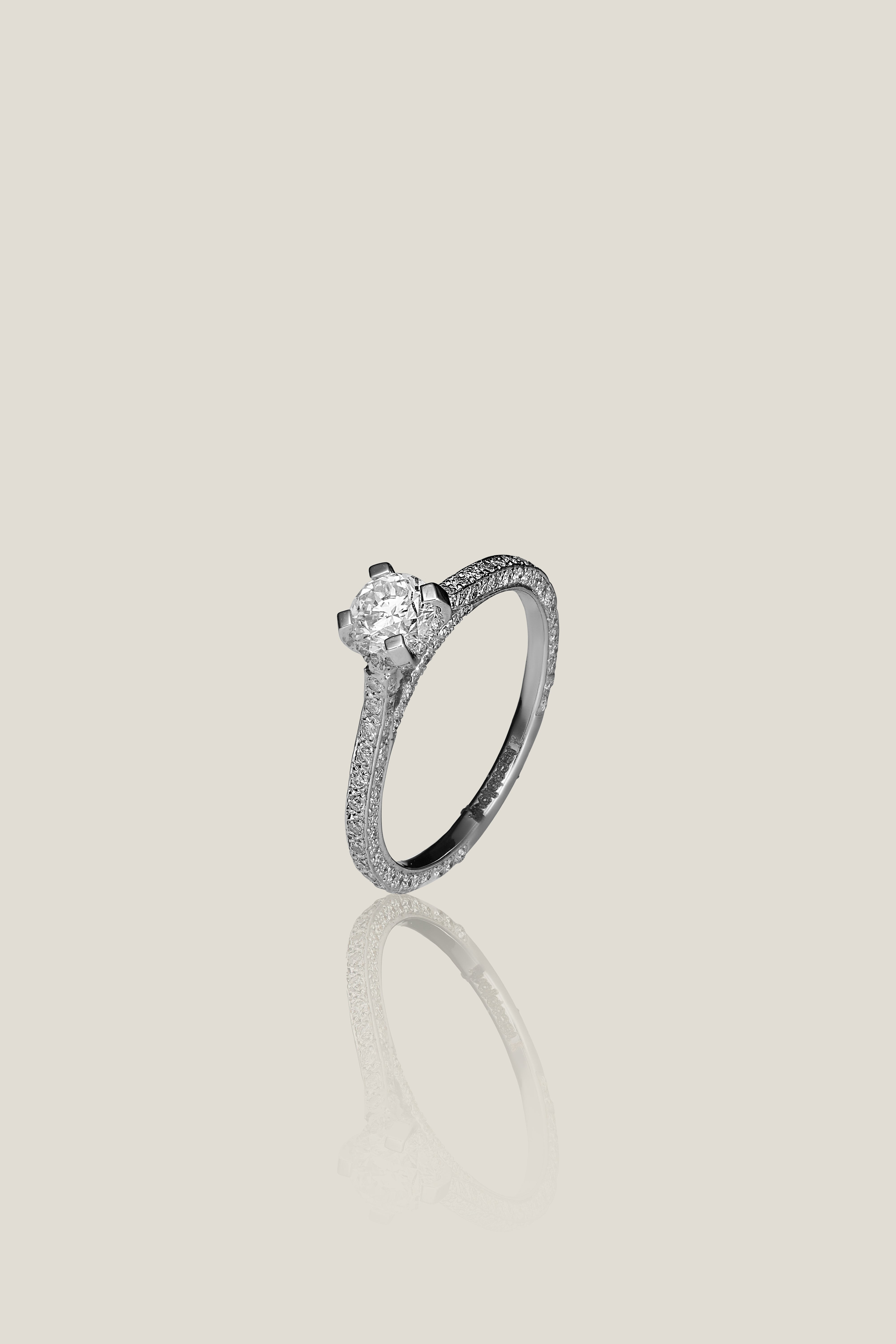 Round white diamond solitaire ring | 0.5 carats, 2.13g