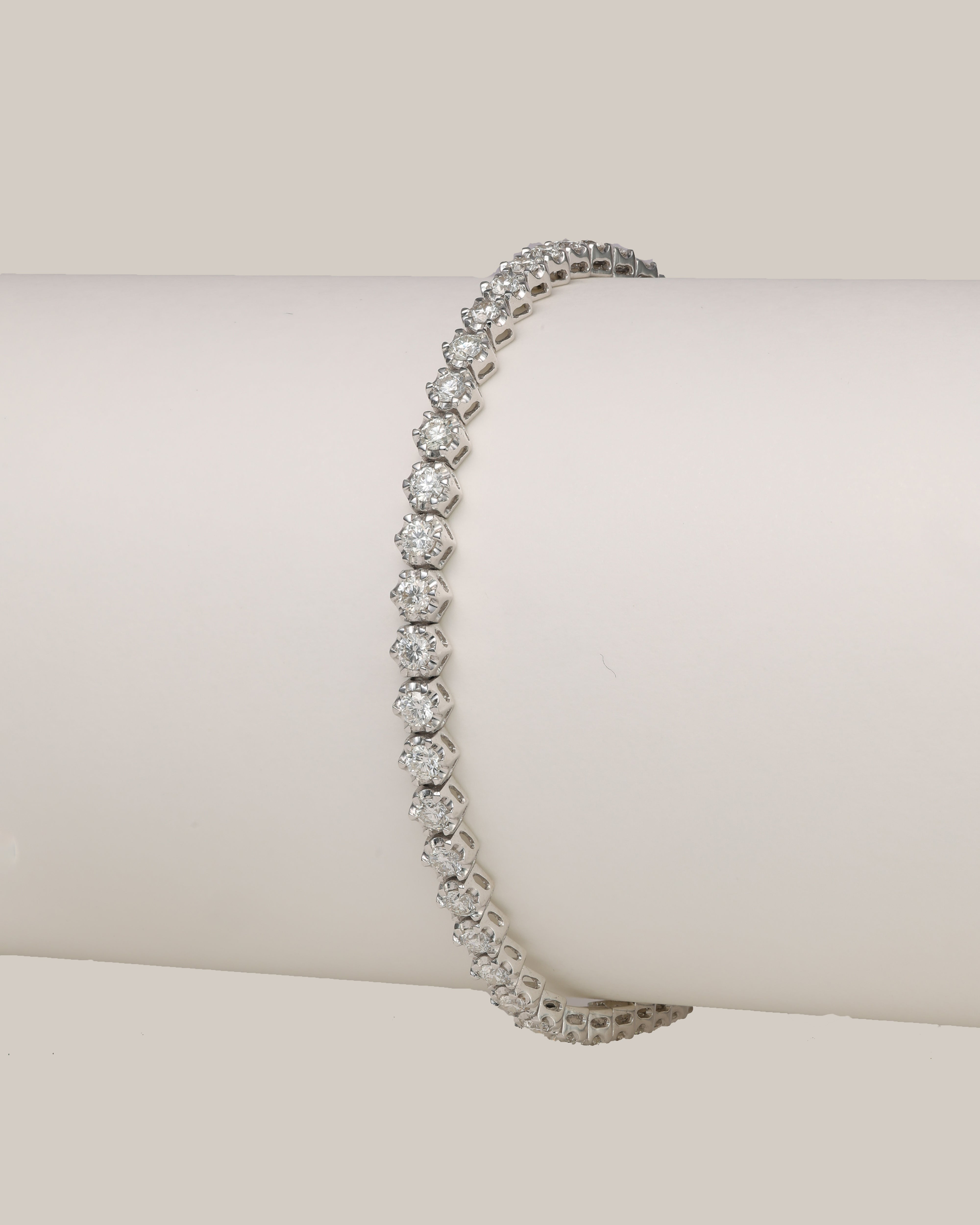 White Gold White Diamond Crown Tennis Bracelet | White diamond 3.33 carats, 11.79g