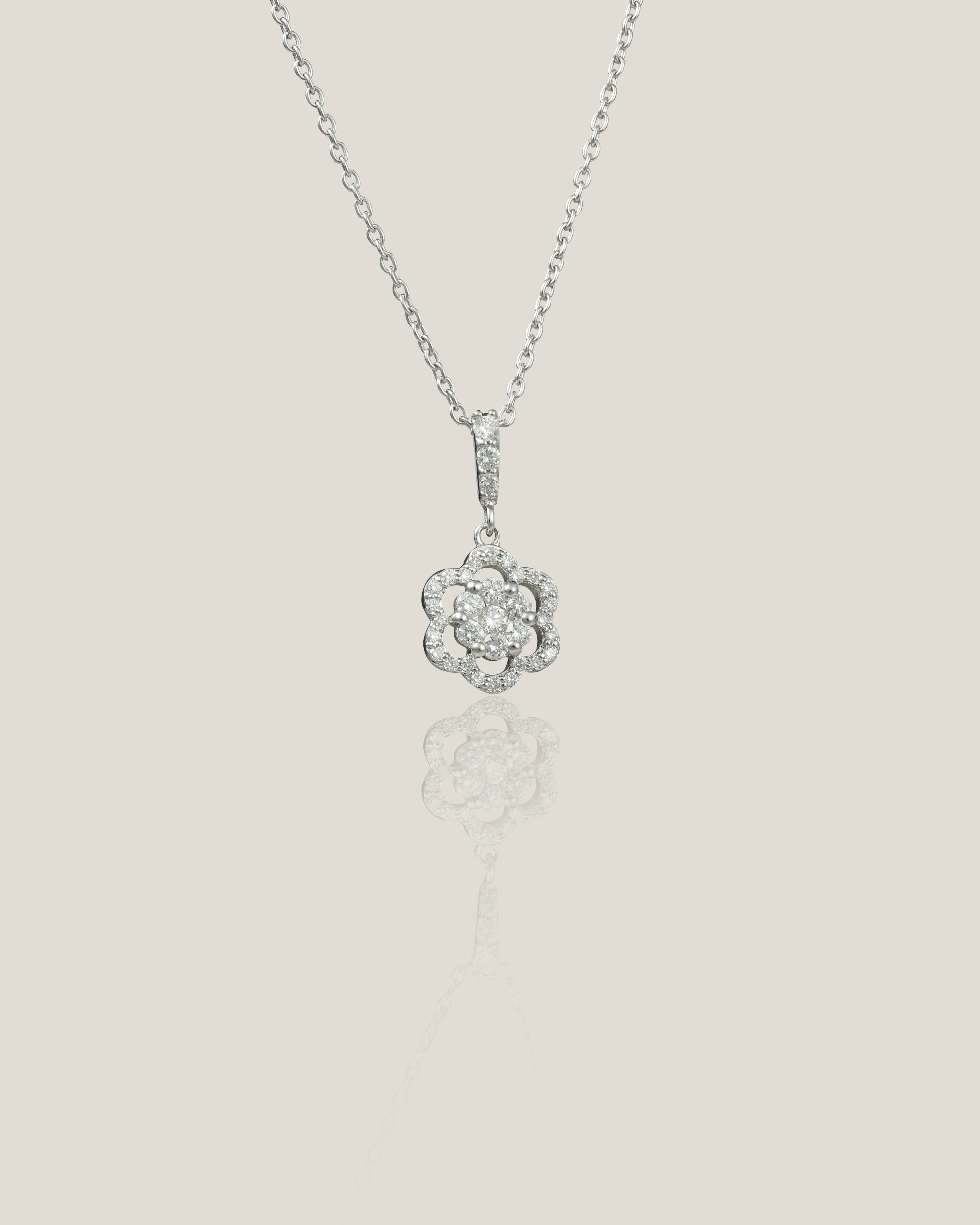 Flower Shape Diamond Pendant | White Diamond 0.12 carats,  White diamond 0.35 carats, 2.57g