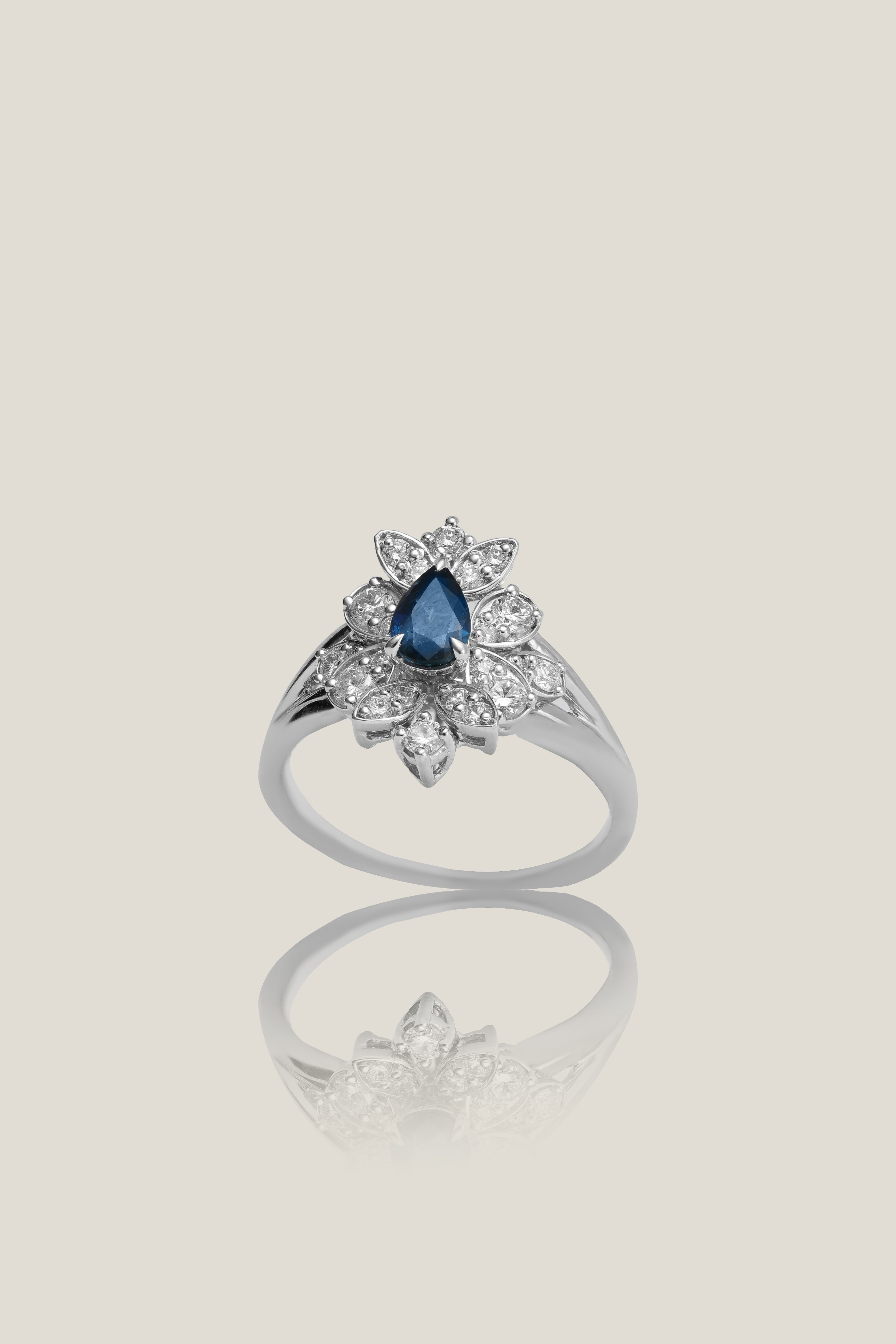 Sapphire Diamond Ring | White Diamond 0.53 Carats, Saphire 0.48 Carats, 4.5g