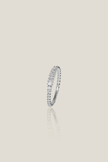 Elegant diamond ring | 0.04carats, 1.53g
